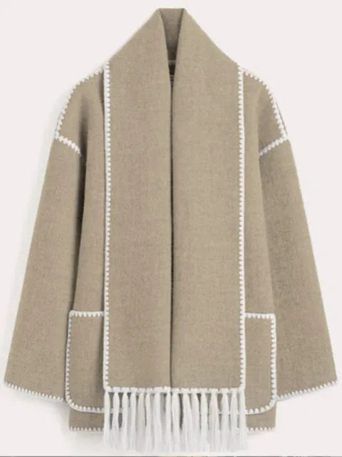 Elegant and versatile jacket with integrated scarf