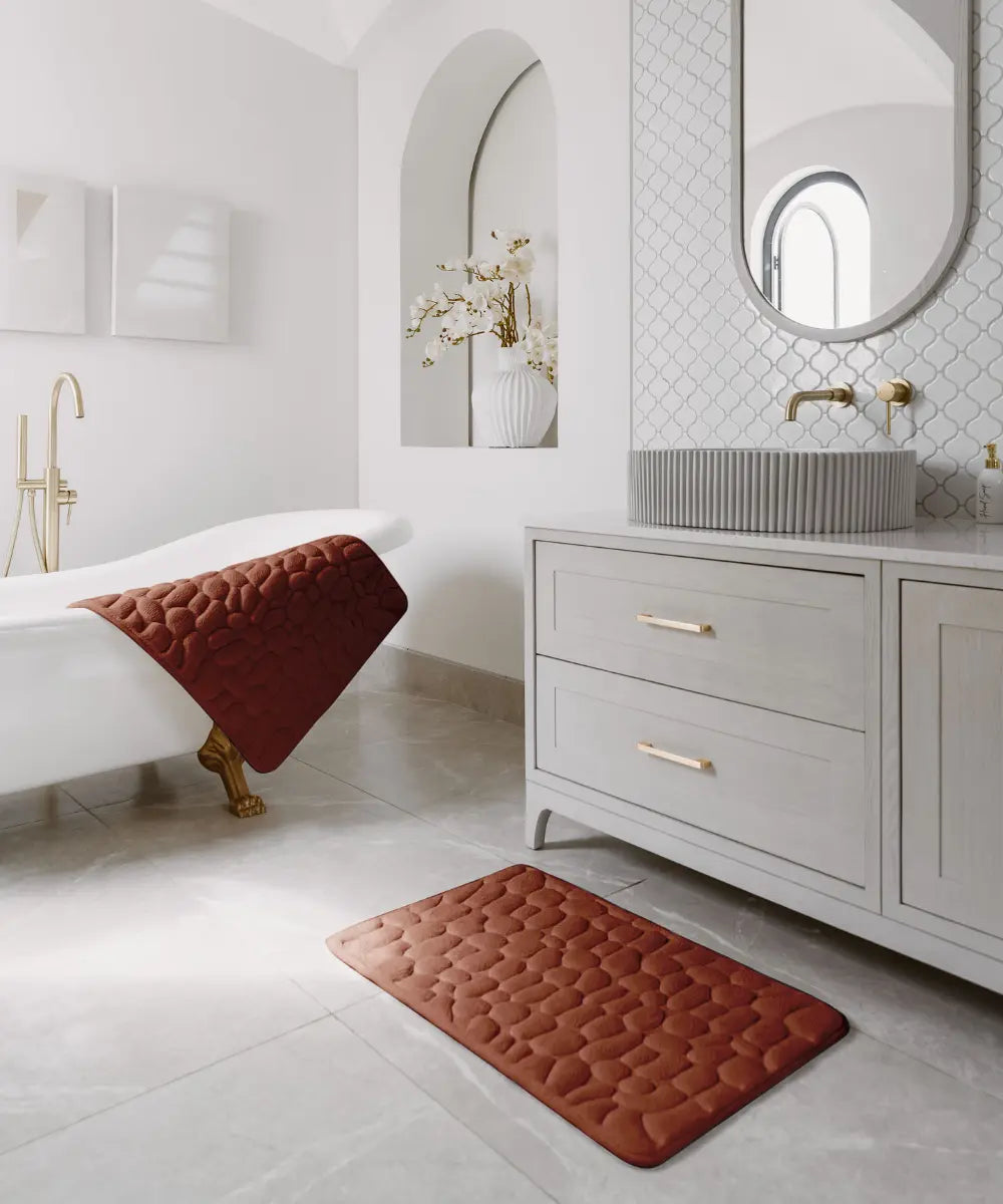 Massaging and non-slip bath mat for ultimate comfort