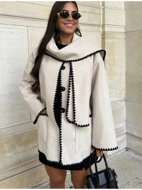 Elegant and versatile jacket with integrated scarf