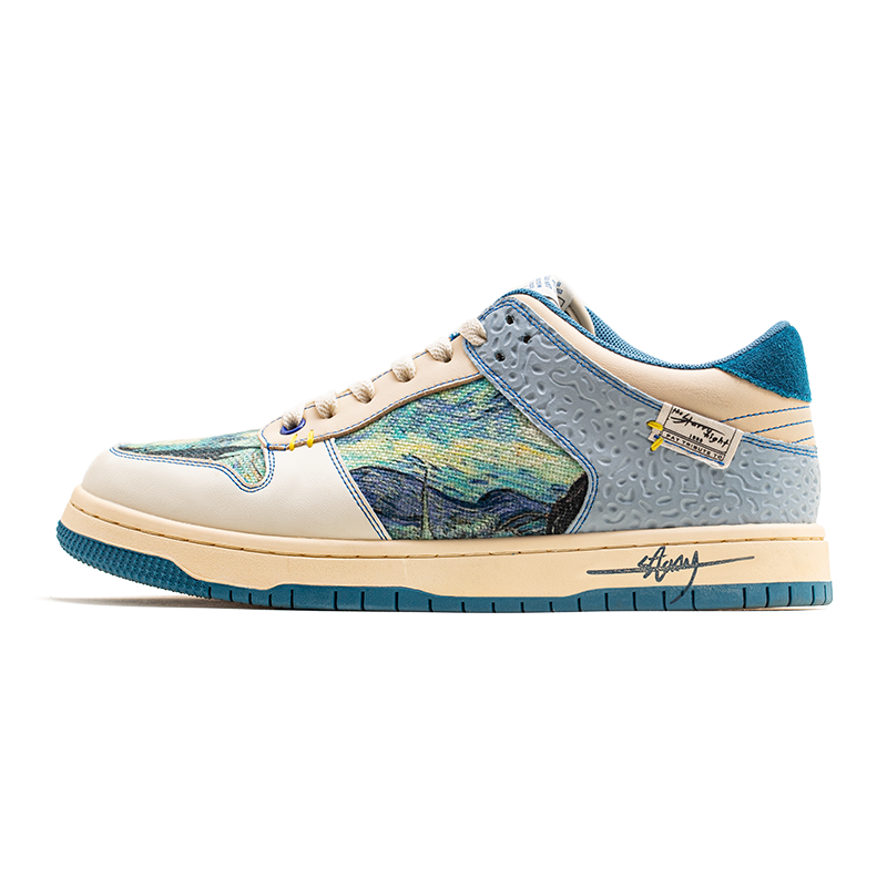 Van Gogh Sternennacht inspirierte Sneakers 